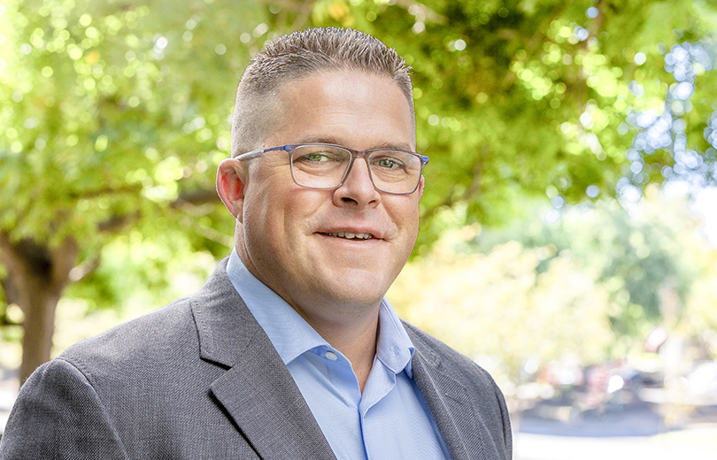 Darrin Henry Headshot Employee Stories